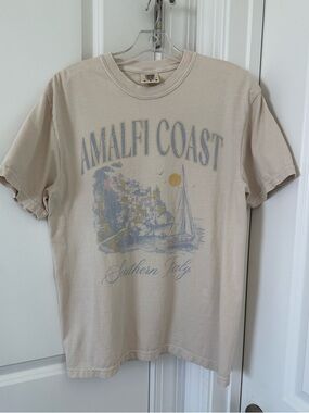 Boutique Women’s Comfort Colors Amalfi Coast Graphic Tee
